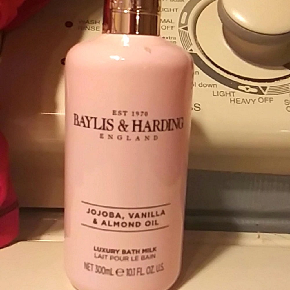 Luxury bath milk